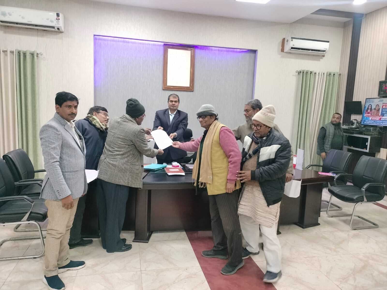 Darbhanga News : तालाब बचाओ अभियान के सदस्यों ने लगायी जान माल की सुरक्षा की गुहार