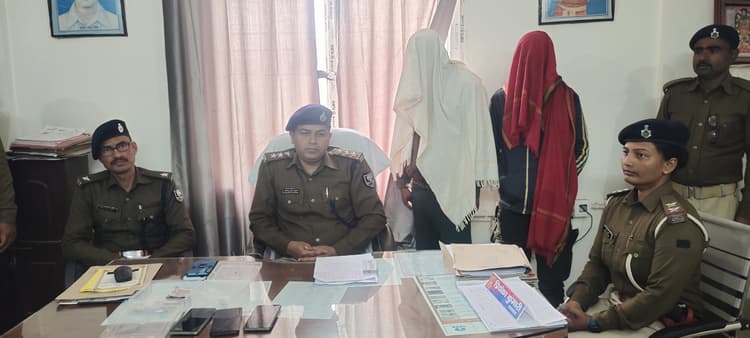 चम्पानगर फुटबॉल मैदान से स्मैक के साथ दो धंधेबाज गिरफ्तार