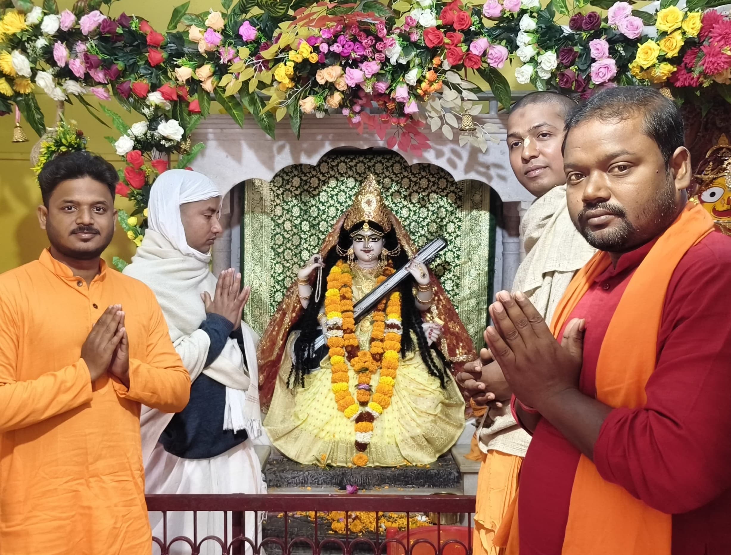 सालों भर होती है नील सरस्वती देवी मंदिर विद्या की देवी की पूजा