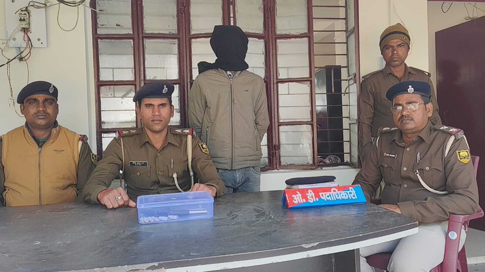 देसी कट्टा व छह कारतूस के साथ अपराधी गिरफ्तार