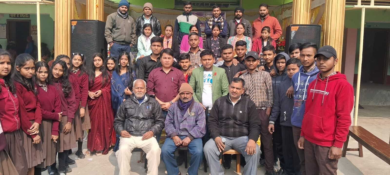 विदाई सह सम्मान समारोह आयोजित कर दसवी कक्षा के छात्र-छात्राओं को किया गया सम्मानित