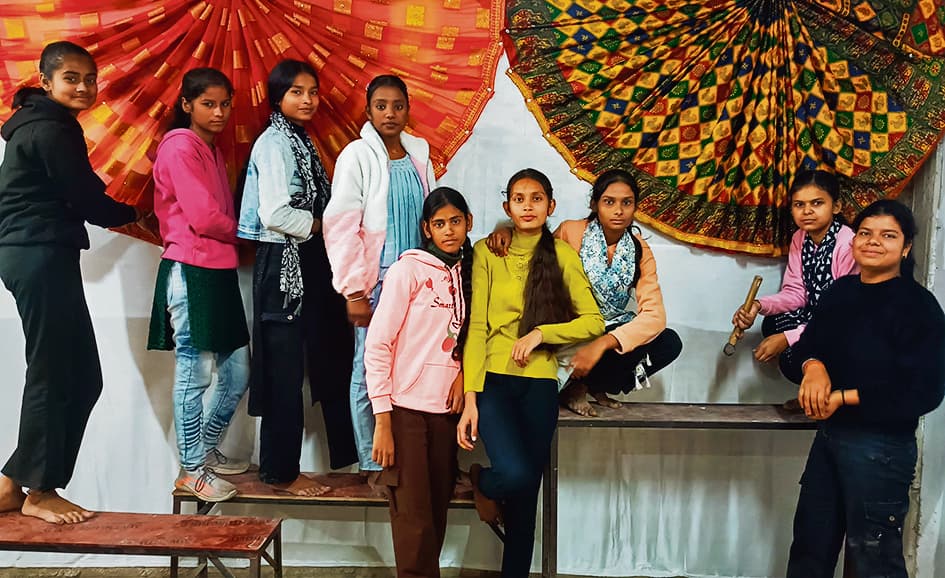 Gopalganj News  : मां सरस्वती की पूजा आज, प्रशासन ने बढ़ायी निगरानी, शैक्षणिक संस्थानों में होंगे कई आयोजन