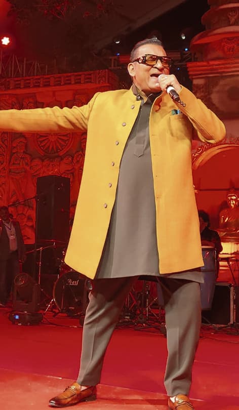 Gaya News : चांद-तारे तोड़ लाऊं...बस इतना सा ख्वाब है...