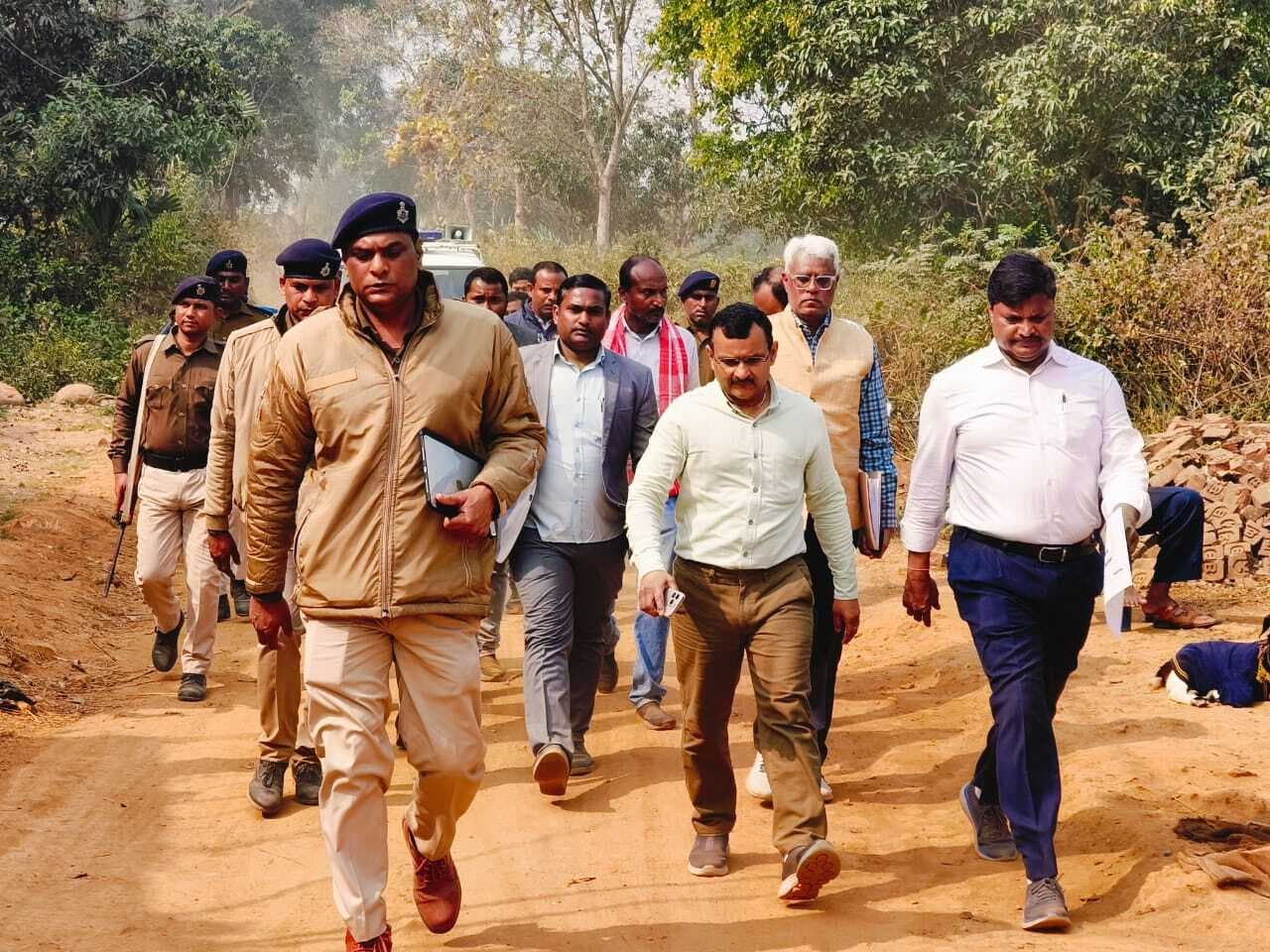 Bhagalpur news ऊर्जा सचिव ने ऊर्जा ताप घर के जमीन का किया निरीक्षण