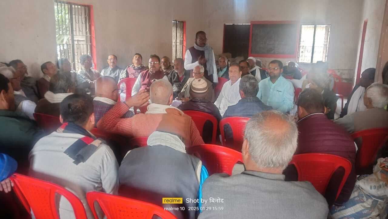 स्थानीय उम्मीदवार की मांग पर कार्यकर्ताओं ने लगायी मुहर