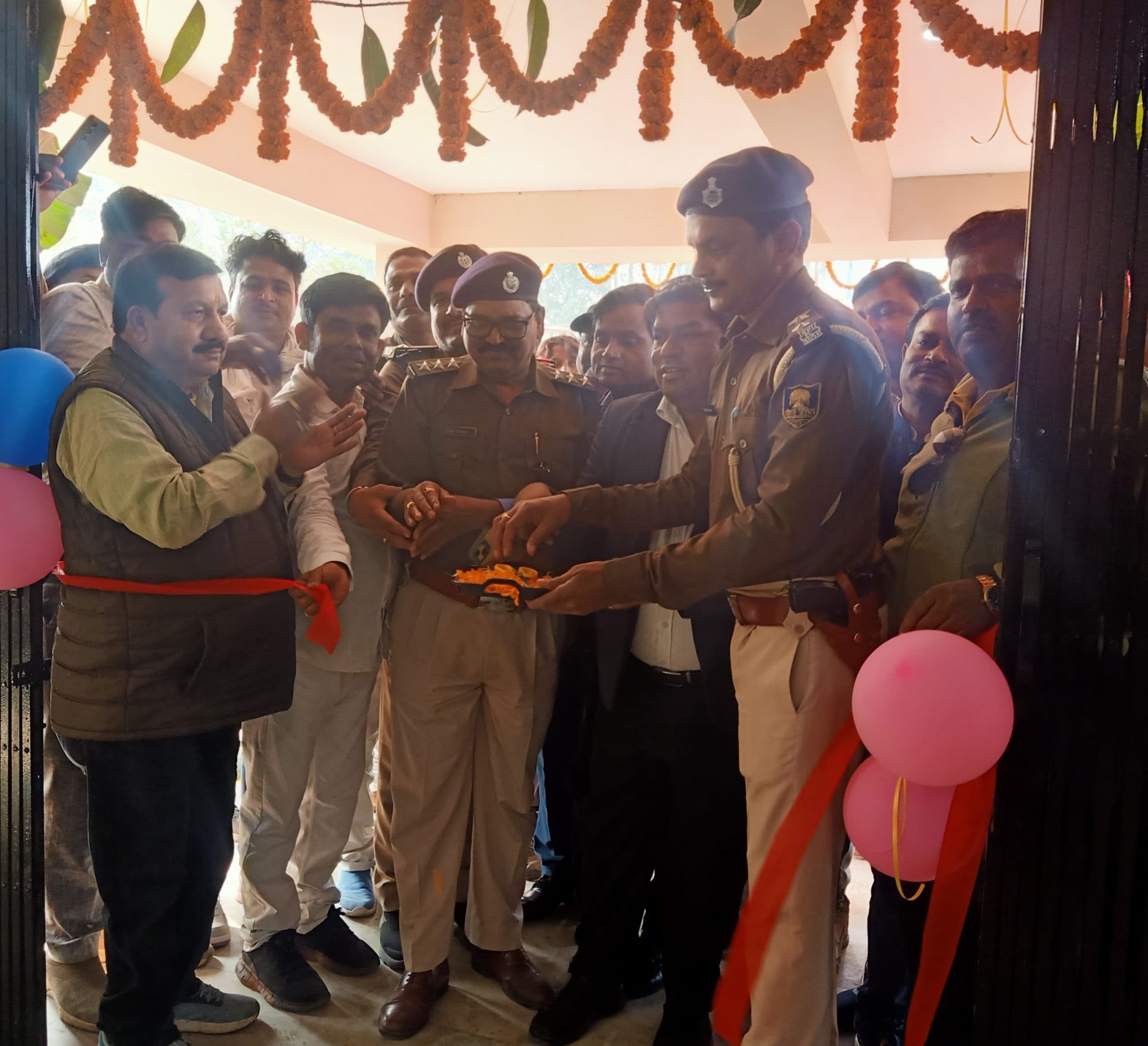 सालमारी थाना नये भवन में हुआ शिफ्ट, पुलिस पदाधिकारियों को अब नहीं होगी परेशानी