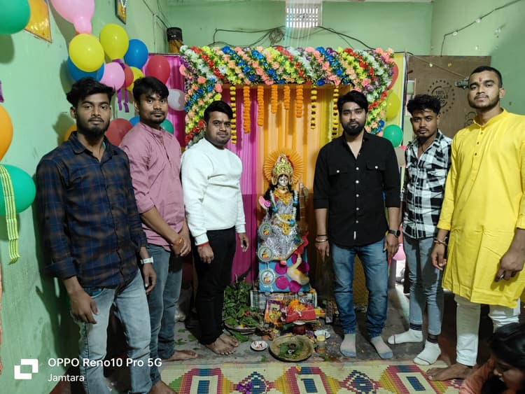 जिले भर में धूमधाम से हुई मां सरस्वती की पूजा