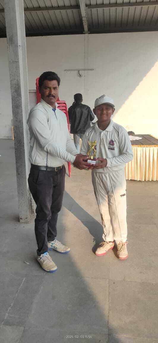 JSCA B DIVISION LEAGUE : लोयोला कोल्ट्स ने एआर एकादश को 26 रन से मात दी