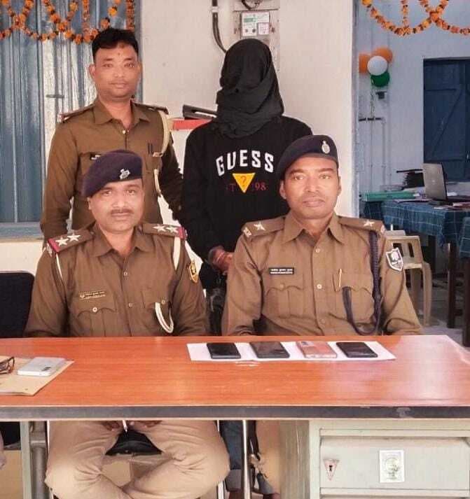 अंतराज्यीय मोबाइल चोर गिरोह का सरगना खगड़िया में गिरफ्तार