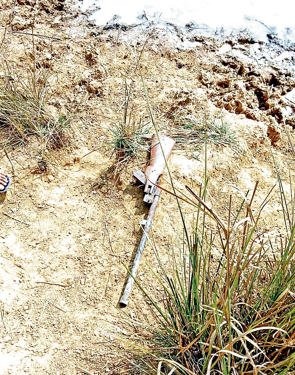 कांकसा : मछली पकड़ने के जाल में फंसी बंदूक, फैली सनसनी