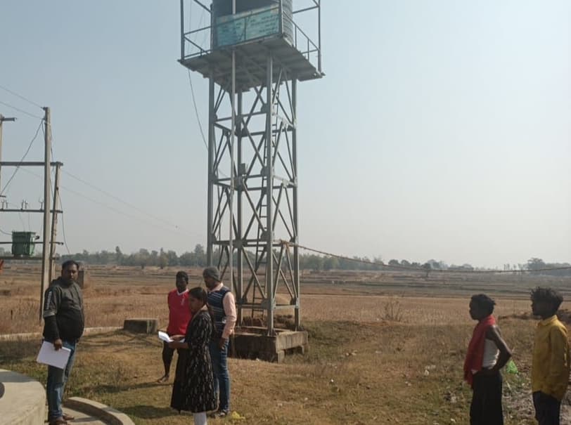 Giridih News: बीडीओ ने किया जल नल योजना का निरीक्षण