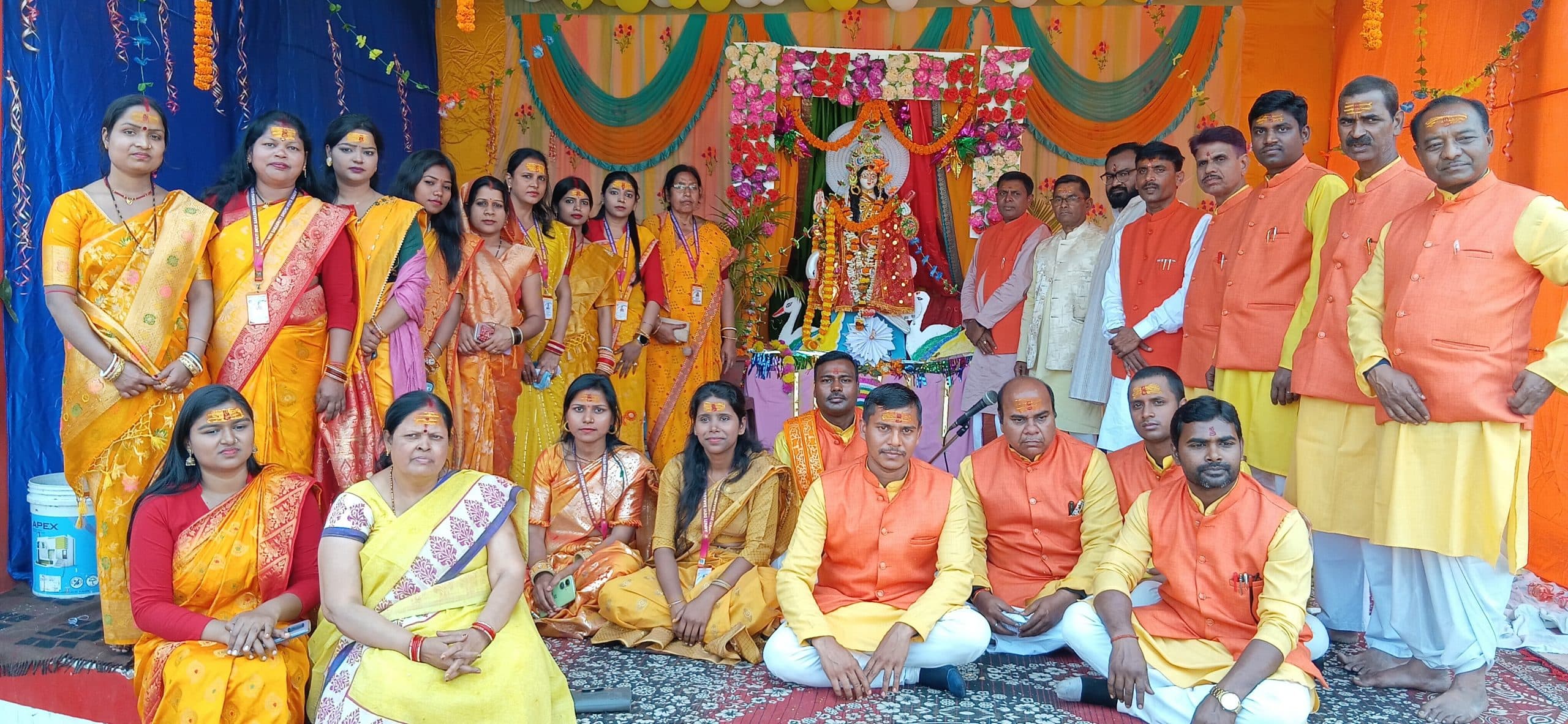 Bokaro News : बेरमो काेयलांचल में धूमधाम से हुई सरस्वती पूजा