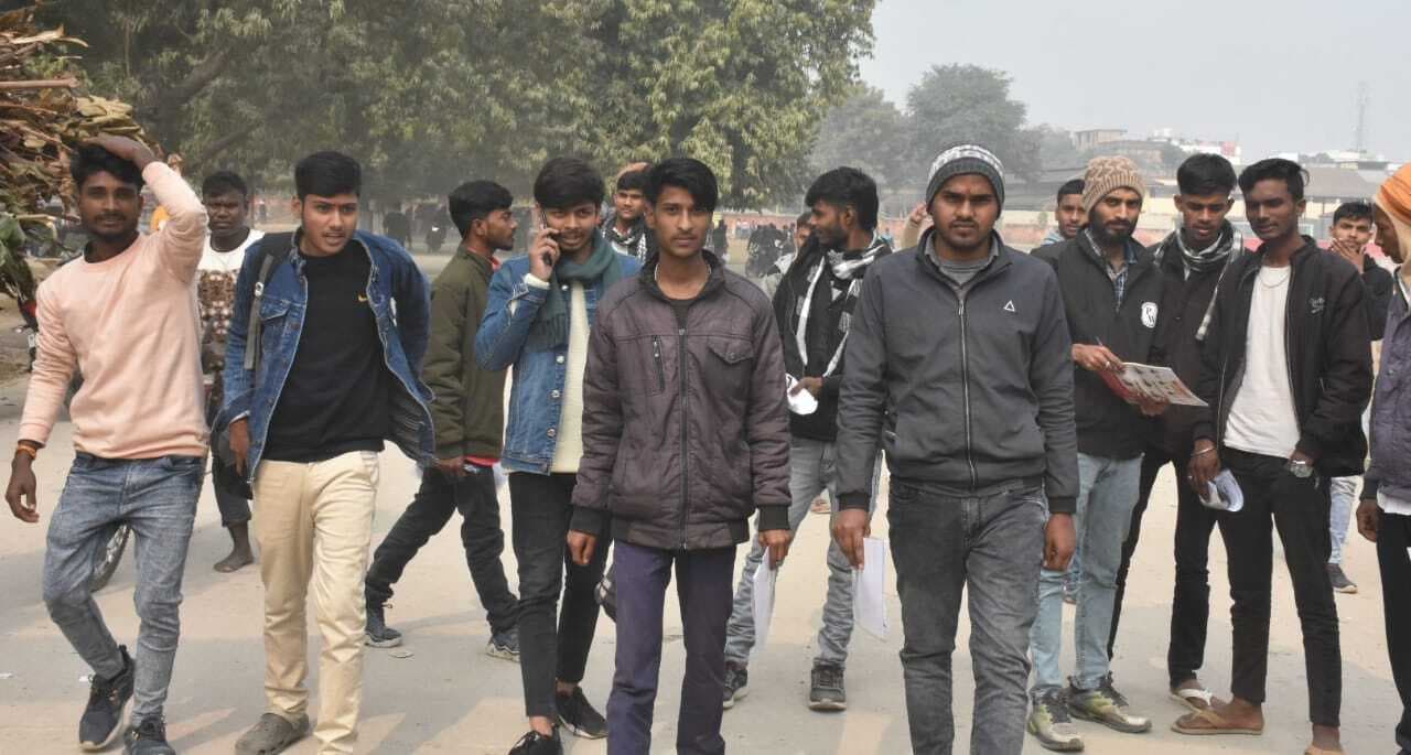 जिले में दूसरे दिन भी शांतिपूर्ण हुई इंटर की परीक्षा