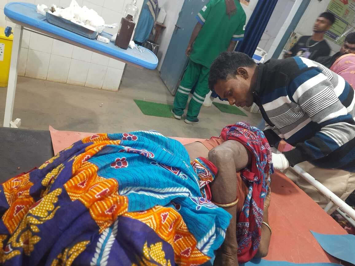 Accident News : बाइक की चपेट में आकर महिला घायल, रेफर