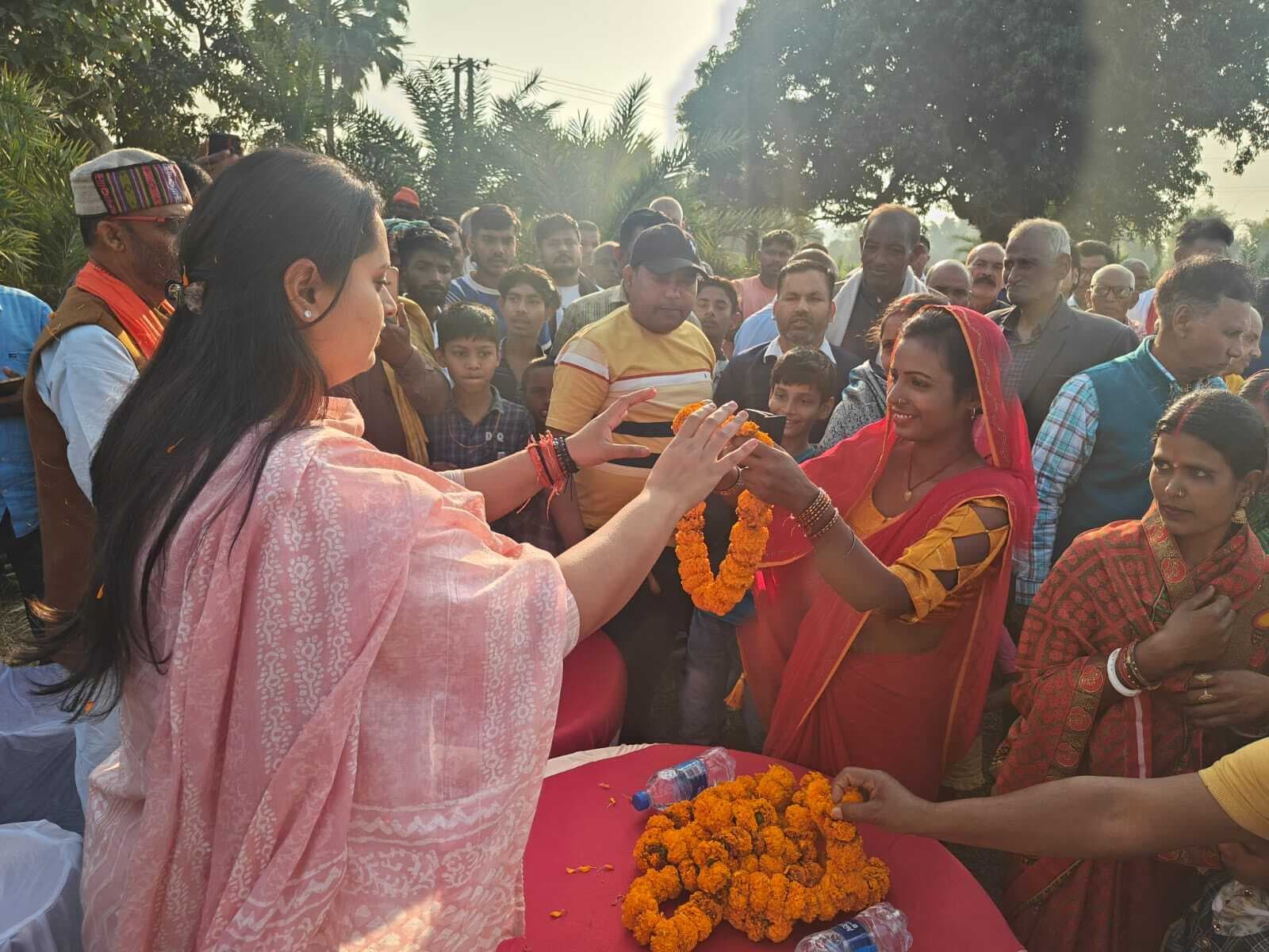 विधायक ने लिया डाढ़ा पुल निर्माण स्थल का जायजा, दिये आवश्यक दिशा-निर्देश