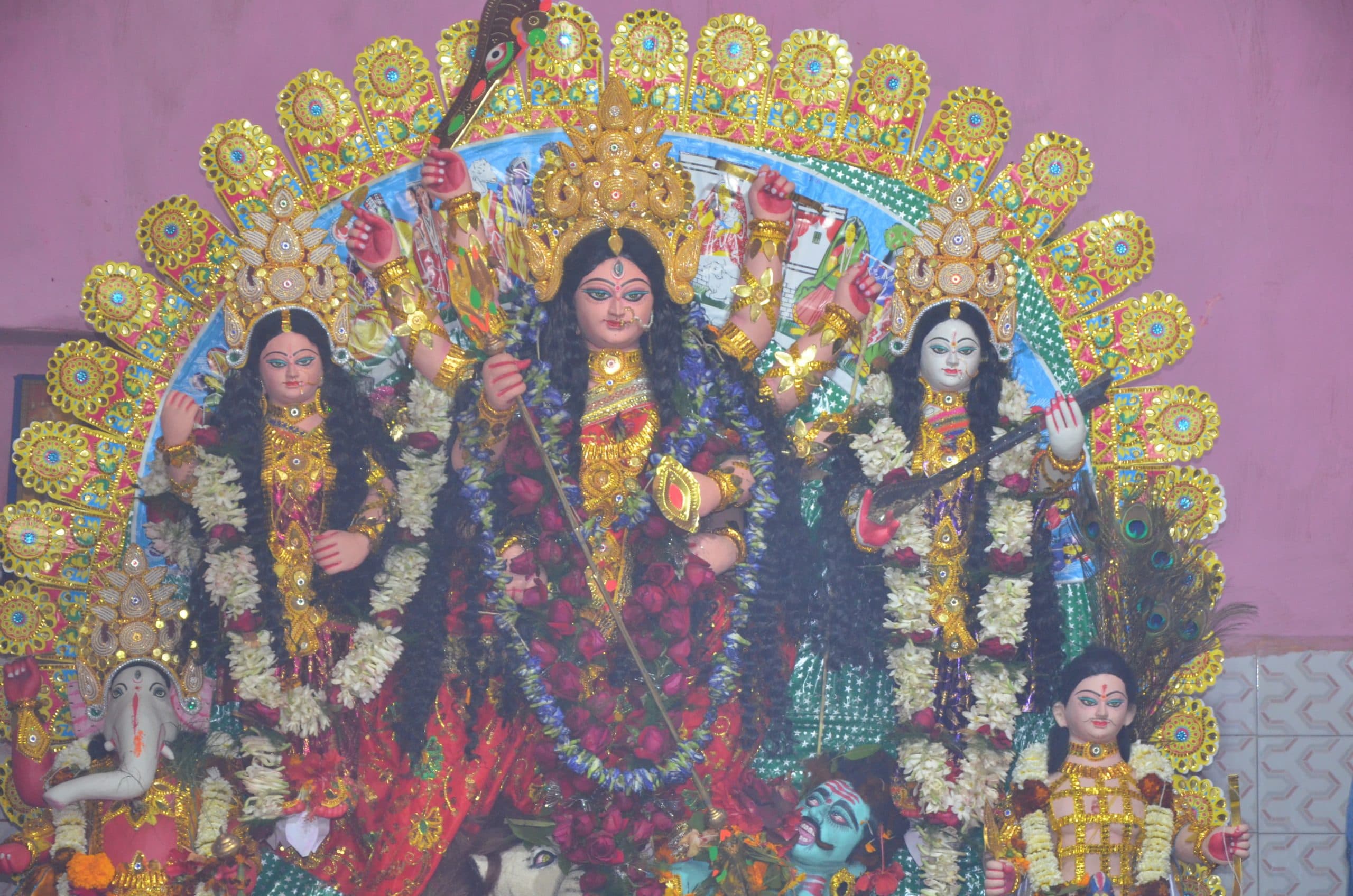 Deoghar news :  सप्तमी तिथि पर आम श्रद्धालुओं के लिए खुला माता का दरबार, माघी दुर्गा पूजा पर लोगों ने टेका मत्था