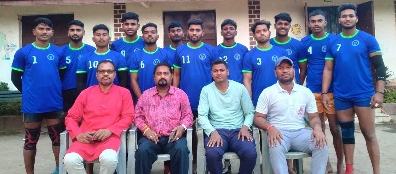 EAST SINGHBHUM KABADDI TEAM:  सीनियर राज्य कबड्डी चैंपियनशिप में खेलेगी जिला की टीम