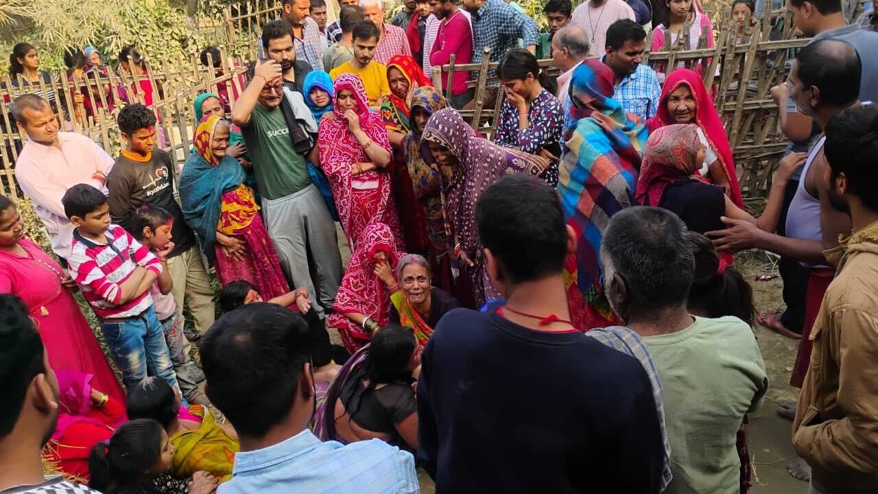 Madhubani News : सरस्वती प्रतिमा विसर्जन के दौरान तालाब में डूबने से किशोर की मौत