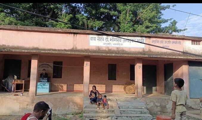 आंबेडकर भवन बलुआही की घेराबंदी व सौंदर्यीकरण करने की मांग