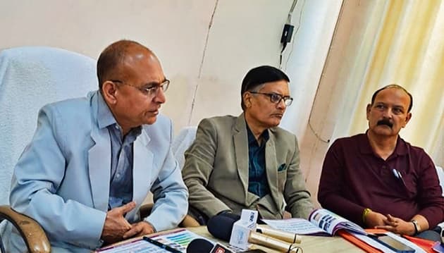 chhapra news : जेपीयू के कुलपति ने पेश किया 2024-25 का प्रगति रिपोर्ट कार्ड