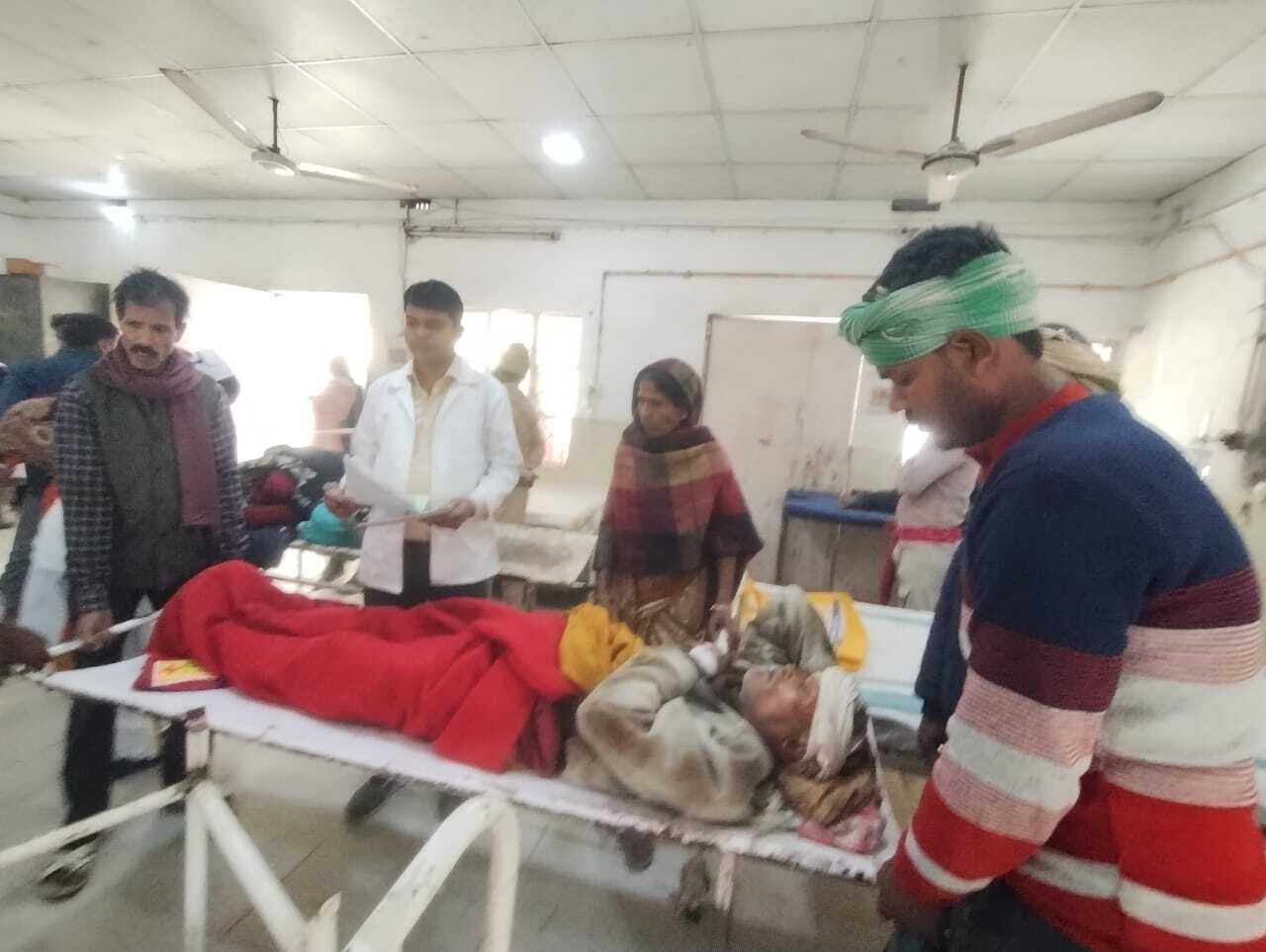 लूट का विरोध करने पर बदमाशों ने मवेशी व्यापारी को मारी गोली, जीएमसीएच में भर्ती