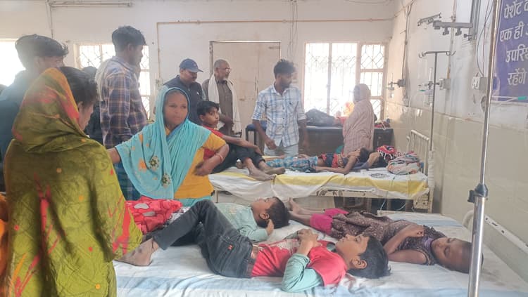 डीजे गाड़ी से कुचल कर महिला की मौत, डेढ़ दर्जन घायल