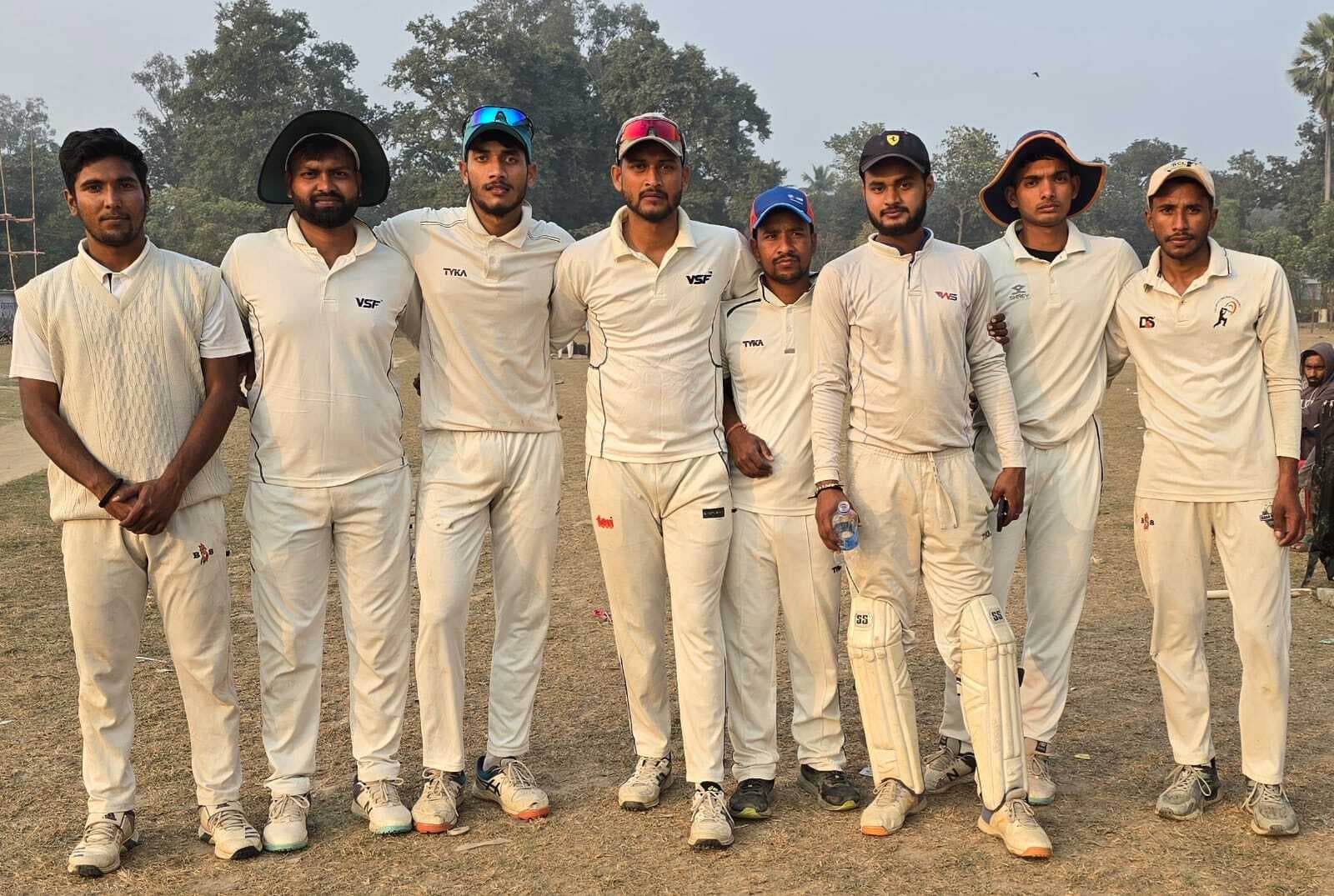 फाइनल में पहुंची एनआइसीसी सिटानाबाद व फ्रेंडस इलेवन क्रिकेट क्लब