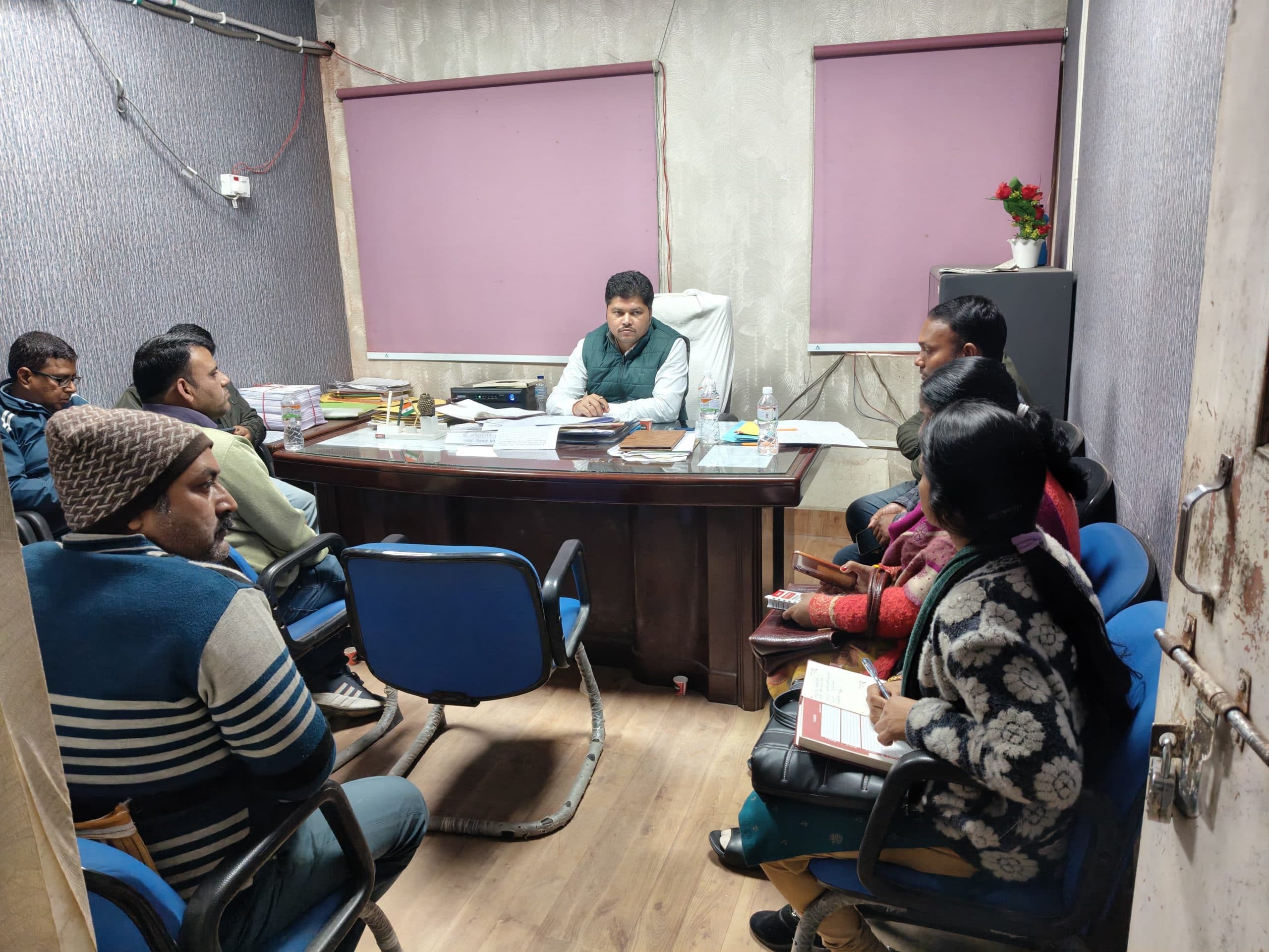 प्रखंड क्षेत्र में संचालित विभिन्न योजनाओं की हुई समीक्षा