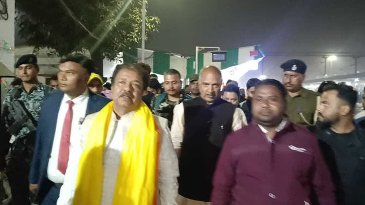 हम के कार्यकर्ताओं ने मंत्री डा दिलीप व डा अनिल का किया भव्य स्वागत