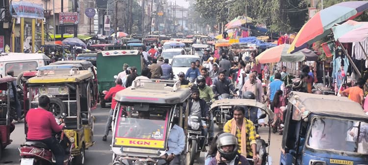 Giridih News :अतिक्रमण से संकरी हुईं, सड़कें, लोग परेशान