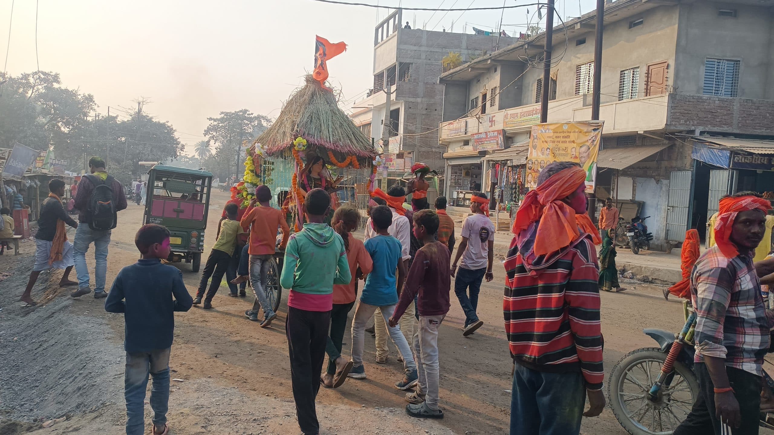 प्रतिमा विसर्जन के साथ सरस्वती पूजा संपन्न