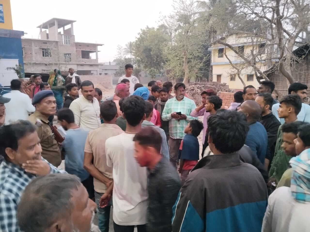 अलग अलग जगहों पर मूर्ति विसर्जन के दौरान डूबने से दो की मौत