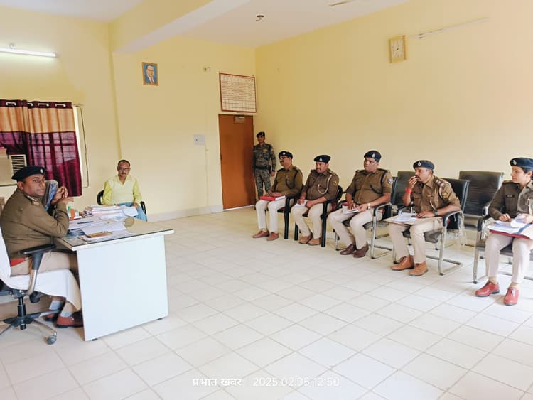 Madhubani News : प्रत्येक दिन वाहन चेकिंग अभियान चलाएं : डीएसपी