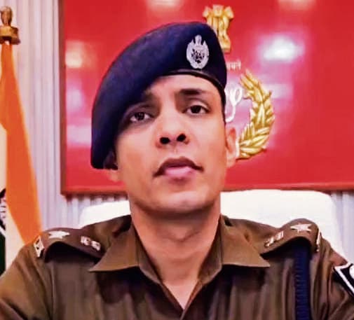 Gopalganj News  : रिटायर्ड फौजी की हत्या कर टाइल्स व्यवसायी को गोली मारने में सीवान के अपराधियों का हाथ