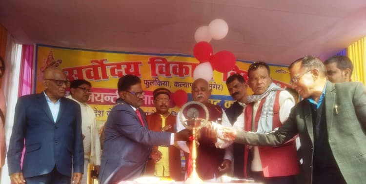 खामोशी एक जुबान होती है, होश वालों की जान होती है...