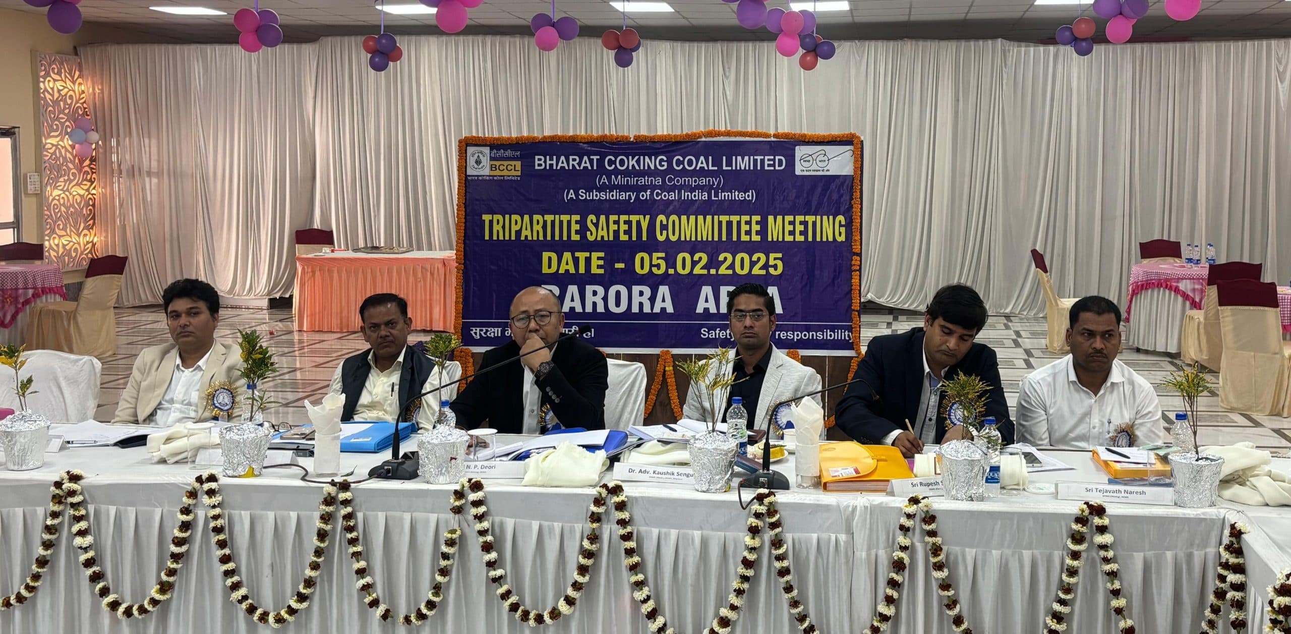 Dhanbad News:सुरक्षा ही उत्पादन का मूलमंत्र : डीएमएस