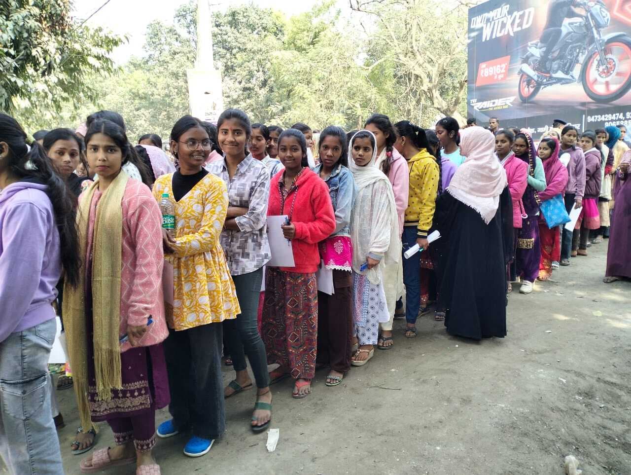 इंटर परीक्षा: परीक्षा के चौथे दिन अंग्रेजी विषय ने छात्र-छात्राओं उलझाया