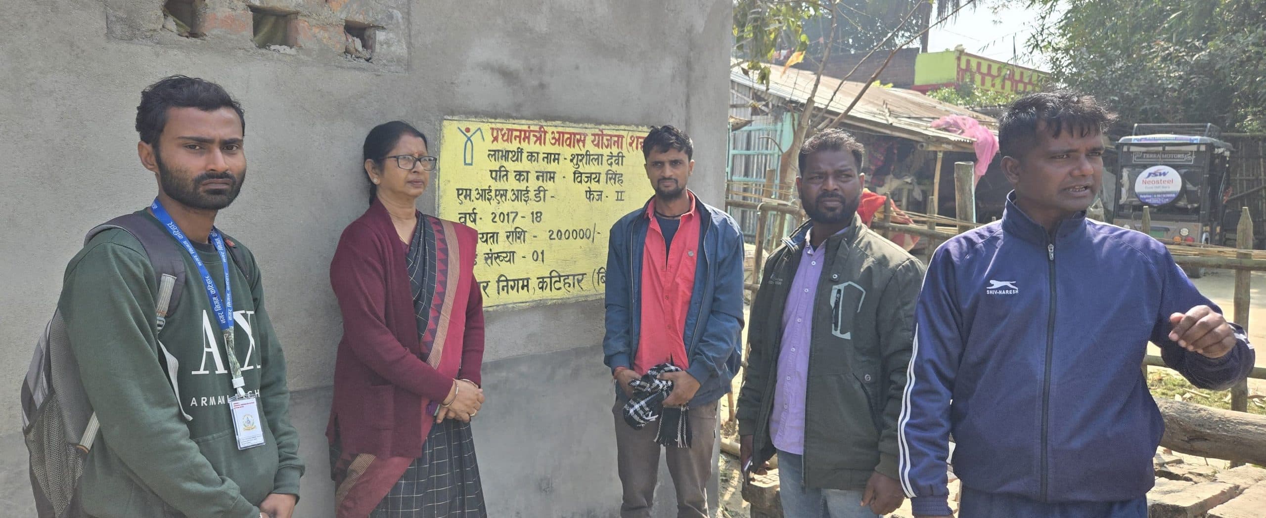 महापौर ने वार्ड नंबर एक में चल रहे विकास कार्यों का किया निरीक्षण