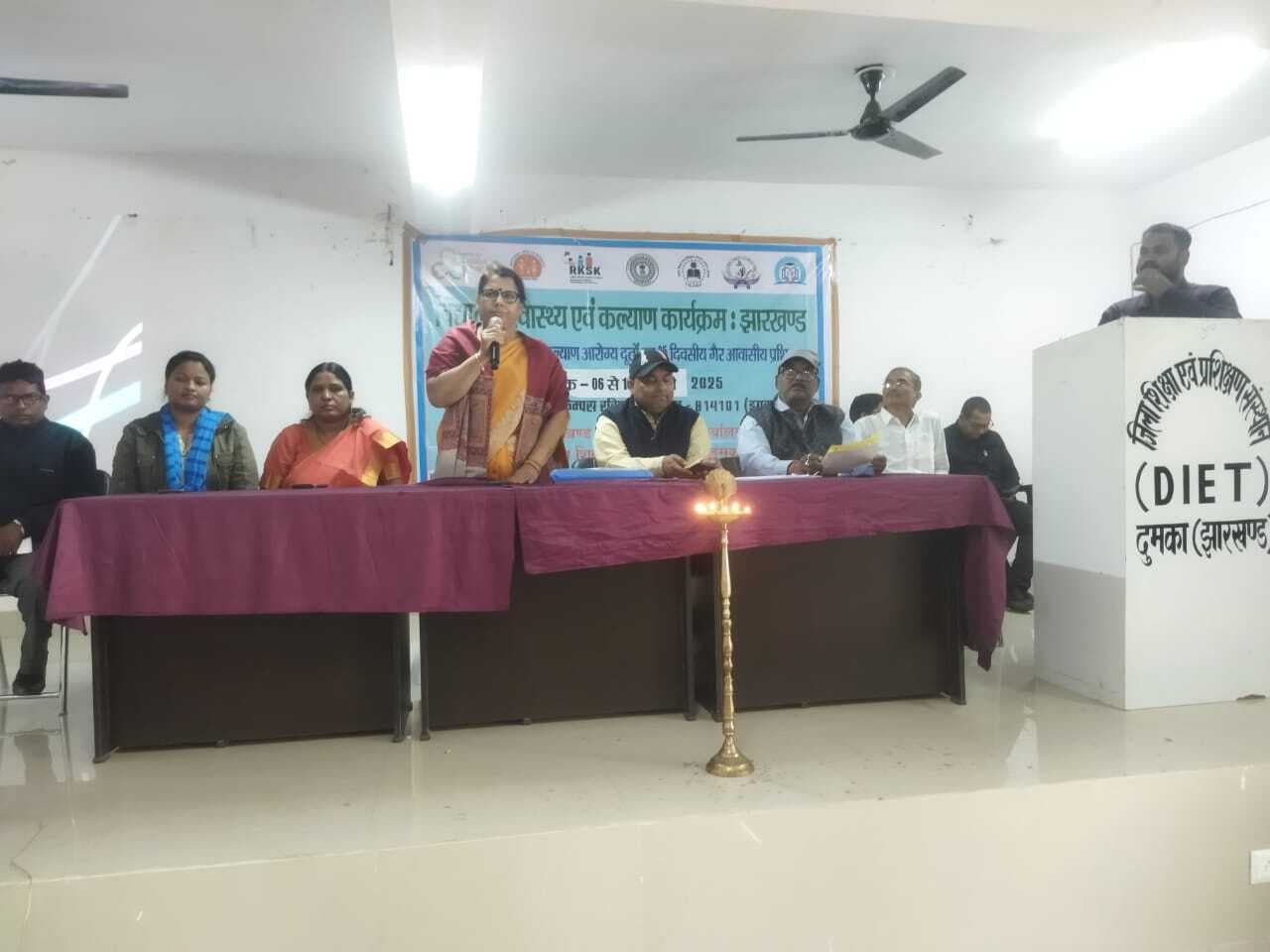 आरोग्य दूत के रूप में शिक्षकों को मिला प्रशिक्षण