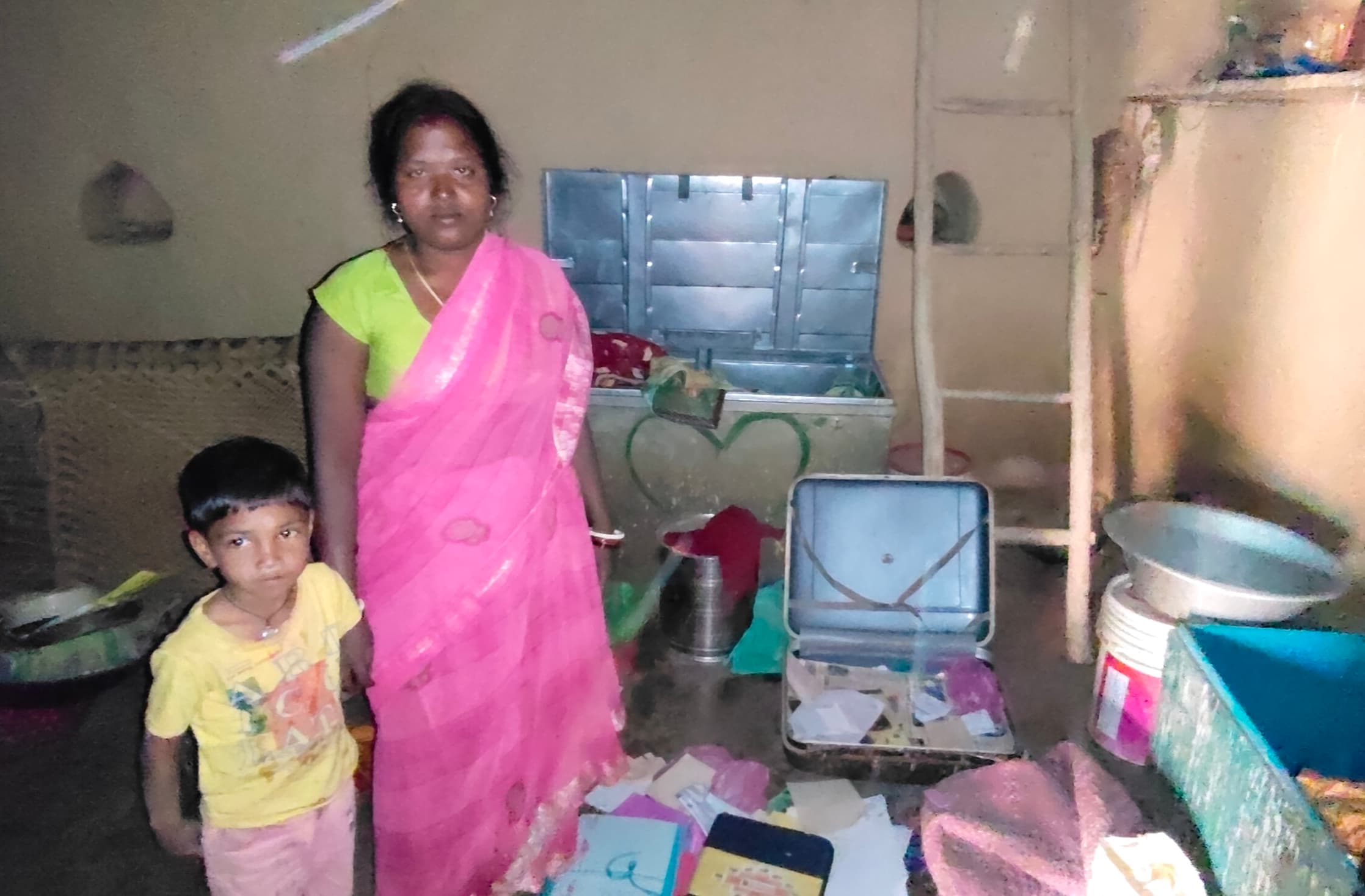 Bokaro News : चोरगांवां में एक ही रात पांच घरों से जेवरात व नगदी चोरी