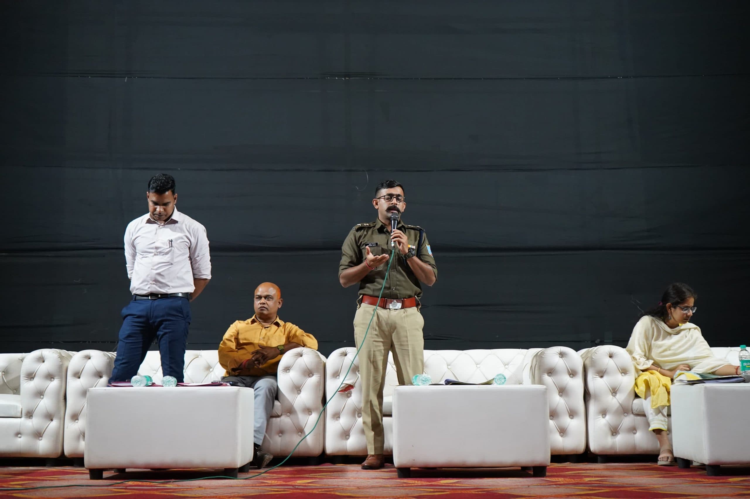 Jamshedpur News : 10वीं बोर्ड व इंटर की परीक्षा 11 फरवरी से 3 मार्च तक, जिले के 47,636 परीक्षार्थी होंगे शामिल, जानिये क्या ले जाना है प्रतिबंधित