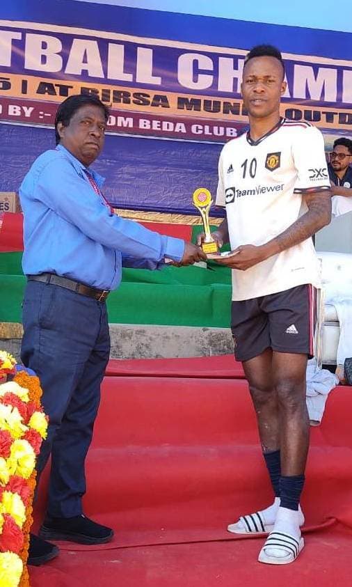 प्रमुख : सारजोम बेड़ा फुटबाॅल चैंपियनशिप शुरू, रांची व गुमला की टीम सेमीफाइनल में पहुंची