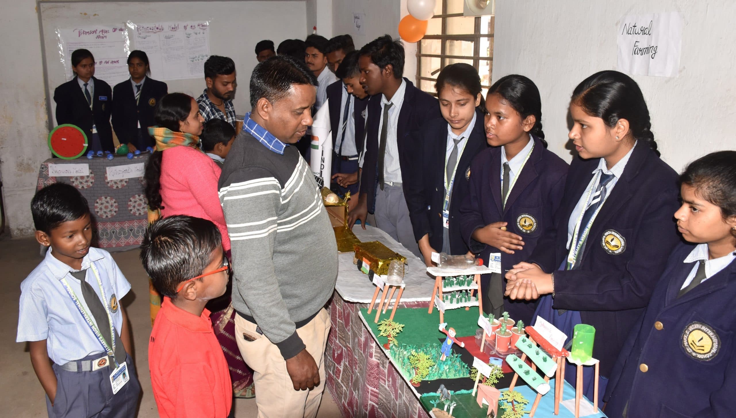 Bokaro News : कला व विज्ञान प्रदर्शनी में बच्चों ने दिखायी अपनी प्रतिभा