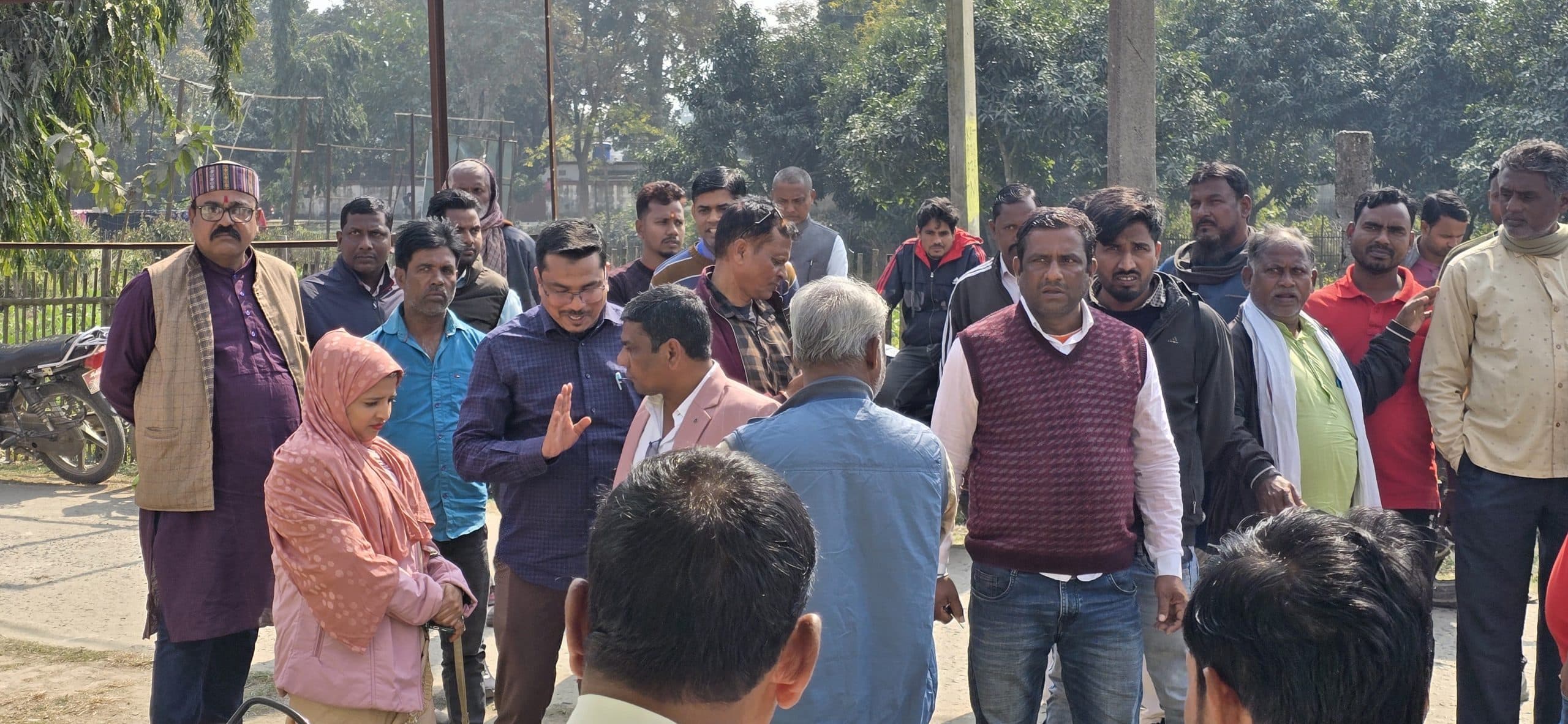 बीडीओ ने प्रमुख को दी पुलिस की धमकी, जनप्रतिनिधियों ने किया बैठक का बहिष्कार