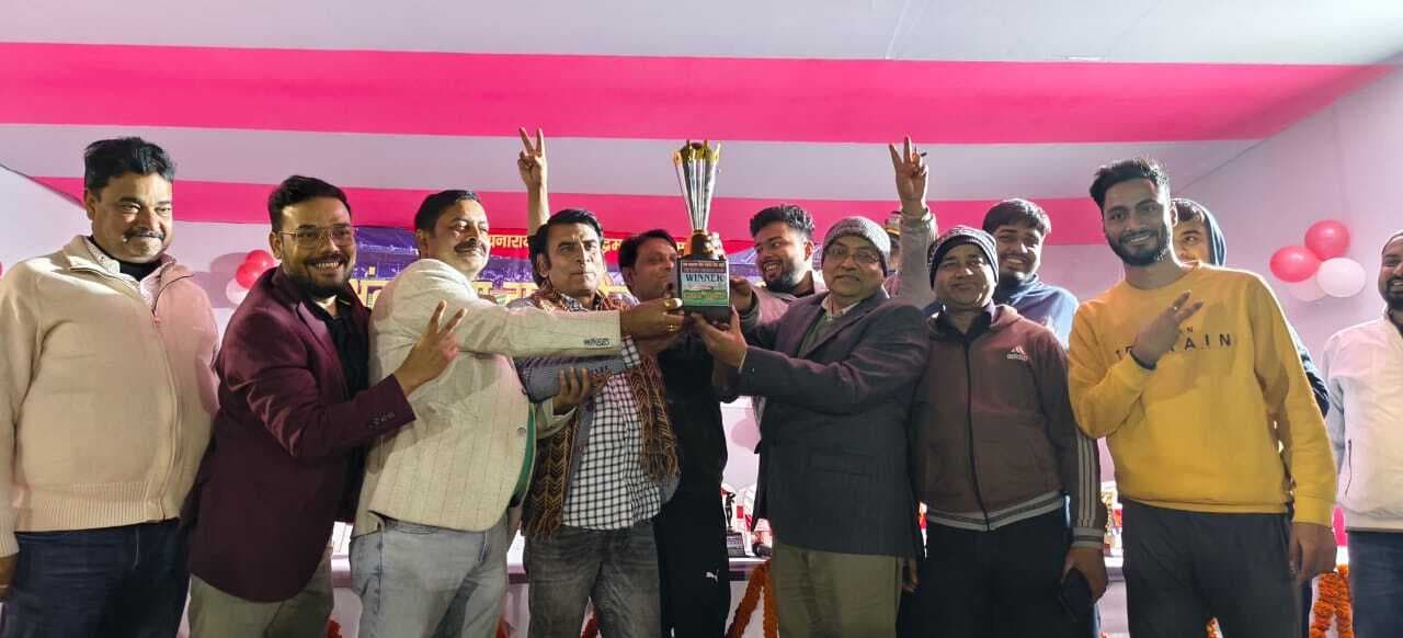 रात्रि क्रिकेट प्रतियोगिता का हुआ भव्य शुभारंभ