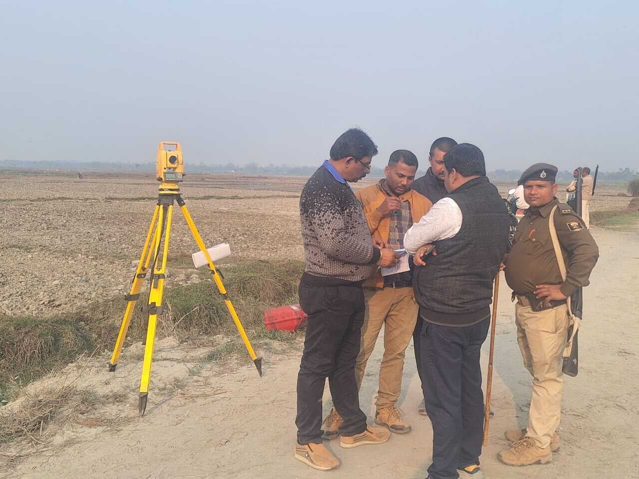 मेडिकल कॉलेज के निर्माण को लेकर रामपुर कोदरकट्टी पहुंची टीम, जमीन की शुरू हुई मापी