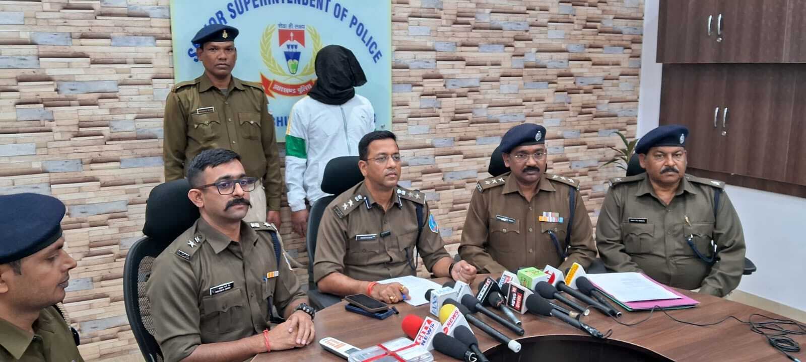 Jamshedpur news. डाबर के गिरोह को संचालित कर रहा था लालबाबू