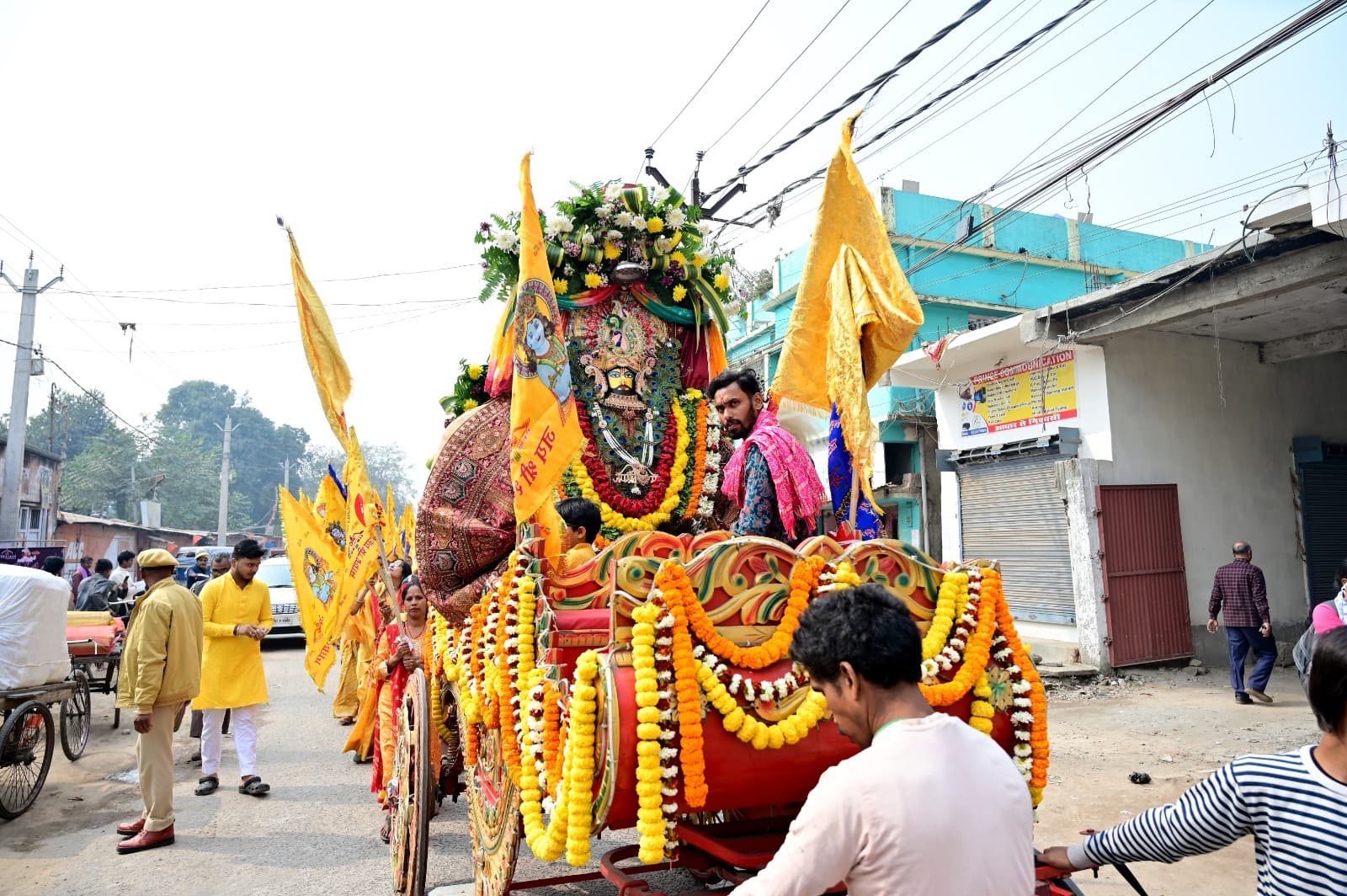श्री श्याम प्रभु खाटू वाले का 28 वां महोत्सव पर शहर में निकला निशान यात्रा