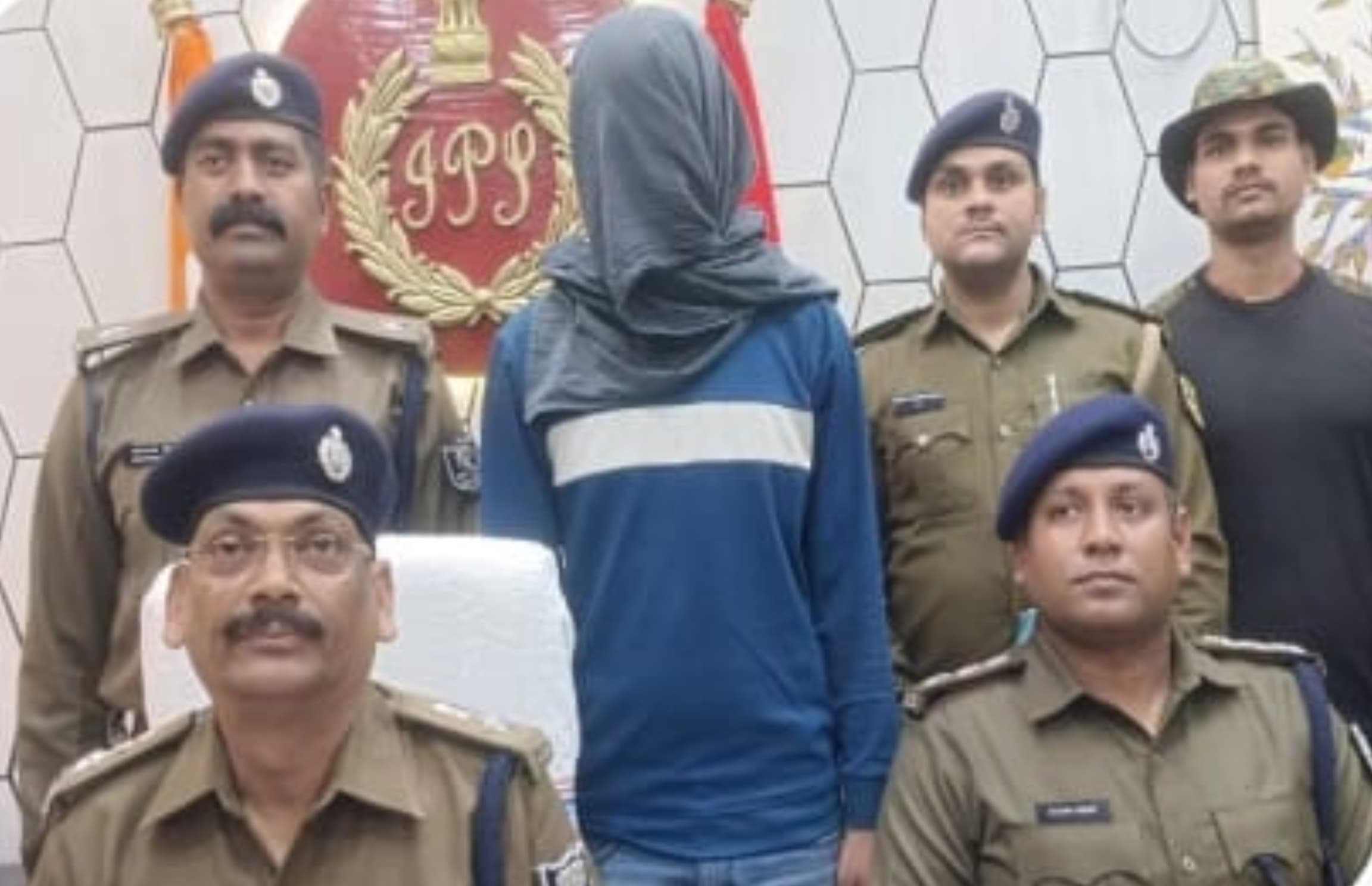 गुड्डू सिंह हत्याकांड का फरार आरोपित गुलशन बेगूसराय से गिरफ्तार