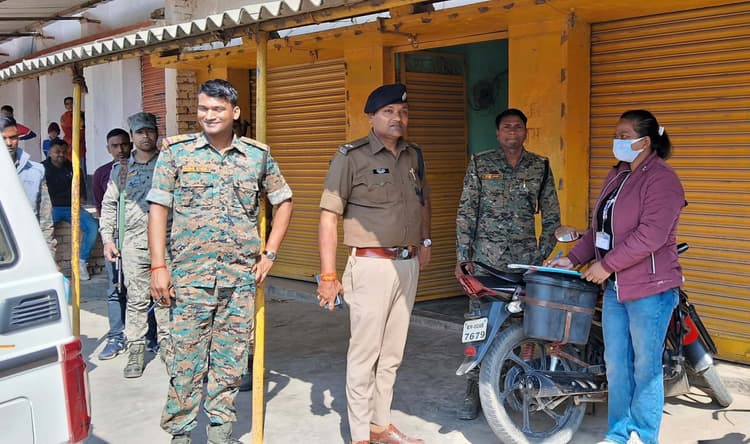 Aurangabad News : शिक्षक ने फंदा लगाकर की खुदकुशी, बंद कमरे में लटका मिला शव